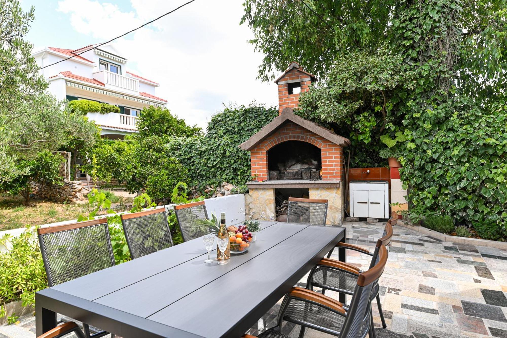 Villa Rozana - Beachfront Wellness Retreat Seget Vranjica Exterior foto
