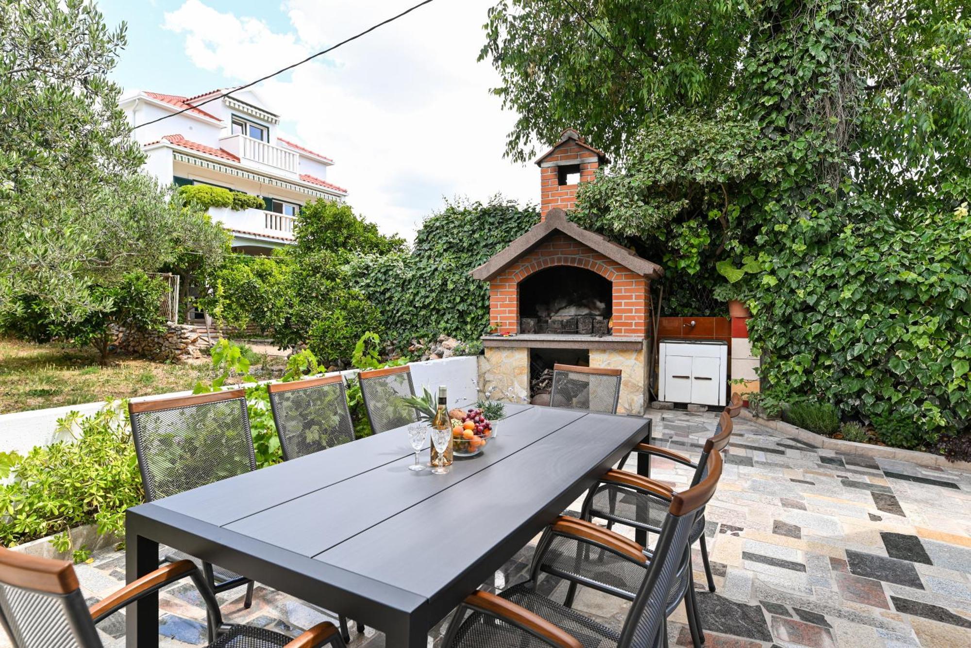 Villa Rozana - Beachfront Wellness Retreat Seget Vranjica Exterior foto