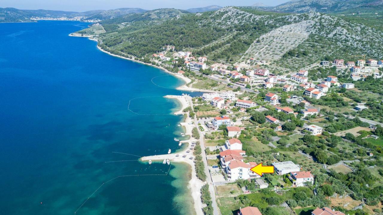 Villa Rozana - Beachfront Wellness Retreat Seget Vranjica Exterior foto